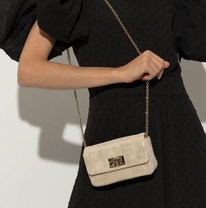 Elegant Cream Chain Shoulder Bag